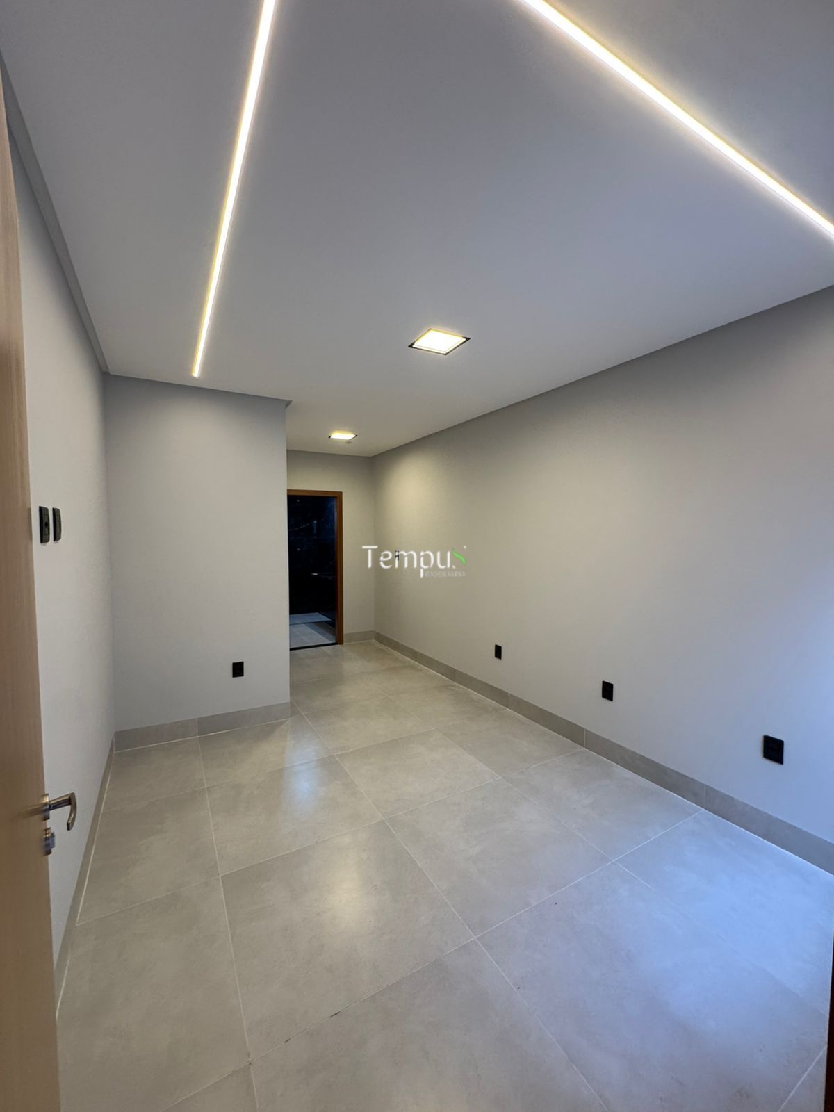 Casa à venda com 3 quartos, 155m² - Foto 9