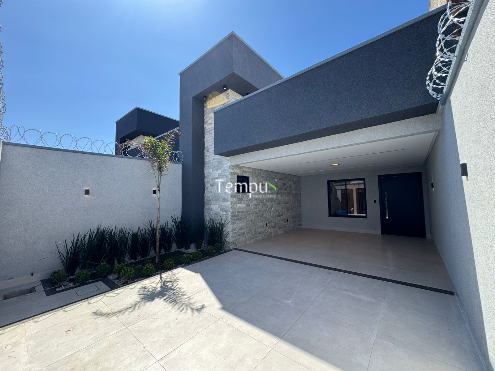 Casa à venda com 3 quartos, 155m² - Foto 2