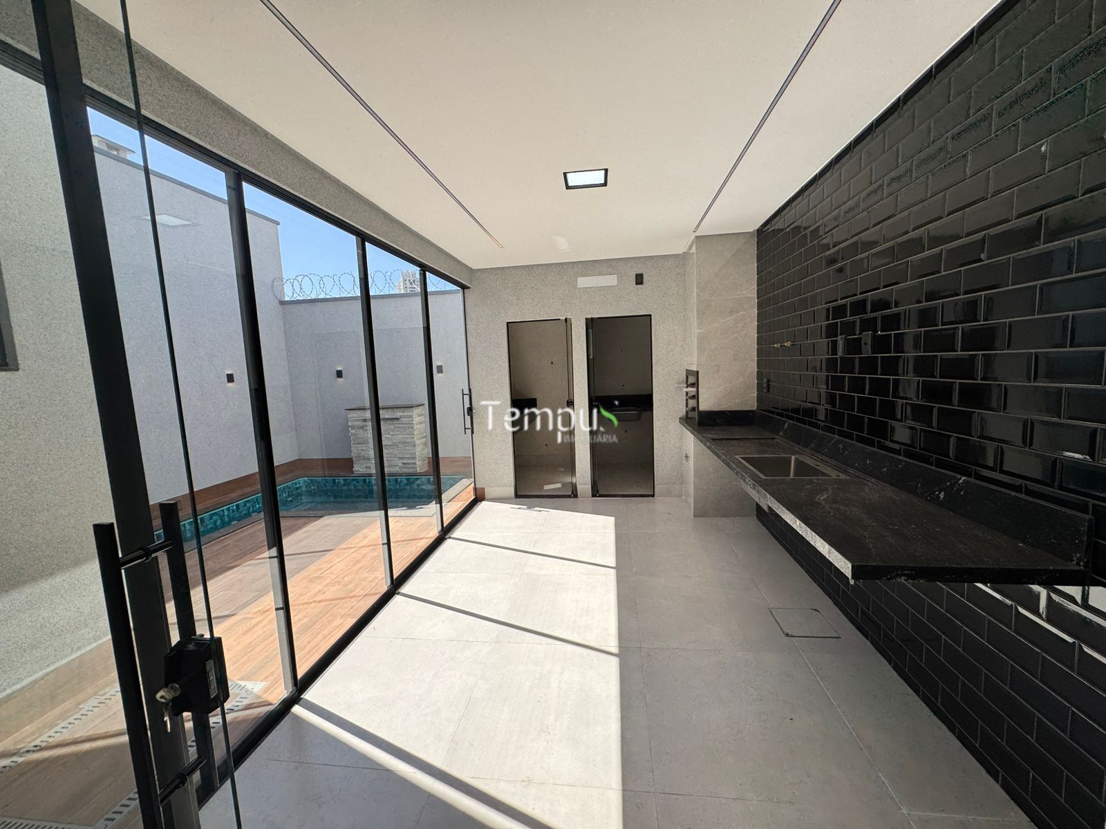 Casa à venda com 3 quartos, 155m² - Foto 11