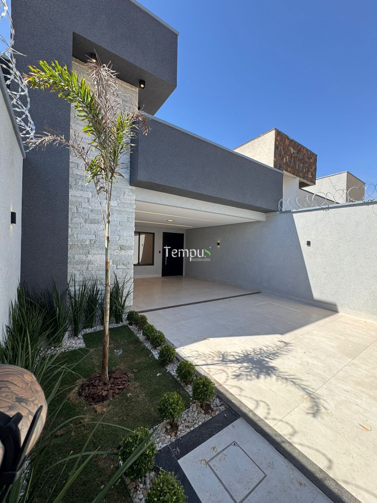 Casa à venda com 3 quartos, 155m² - Foto 1