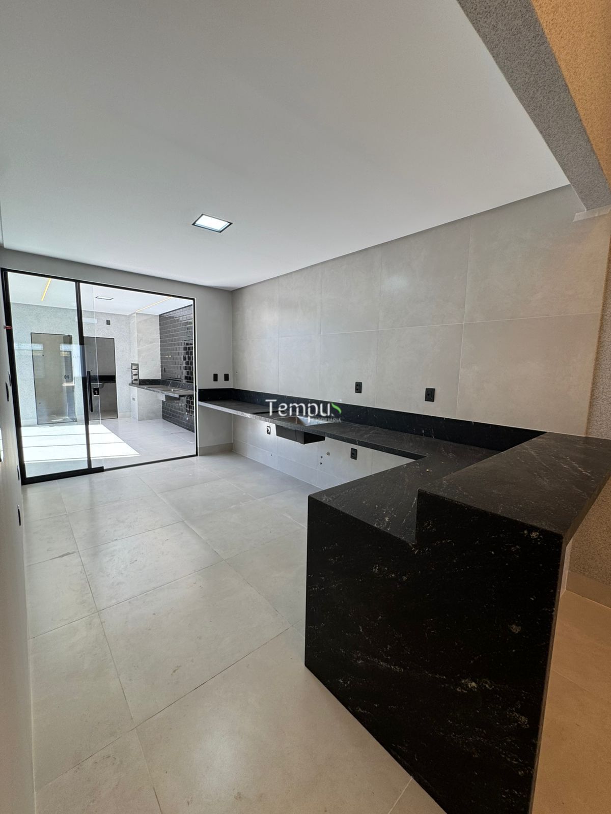 Casa à venda com 3 quartos, 155m² - Foto 7