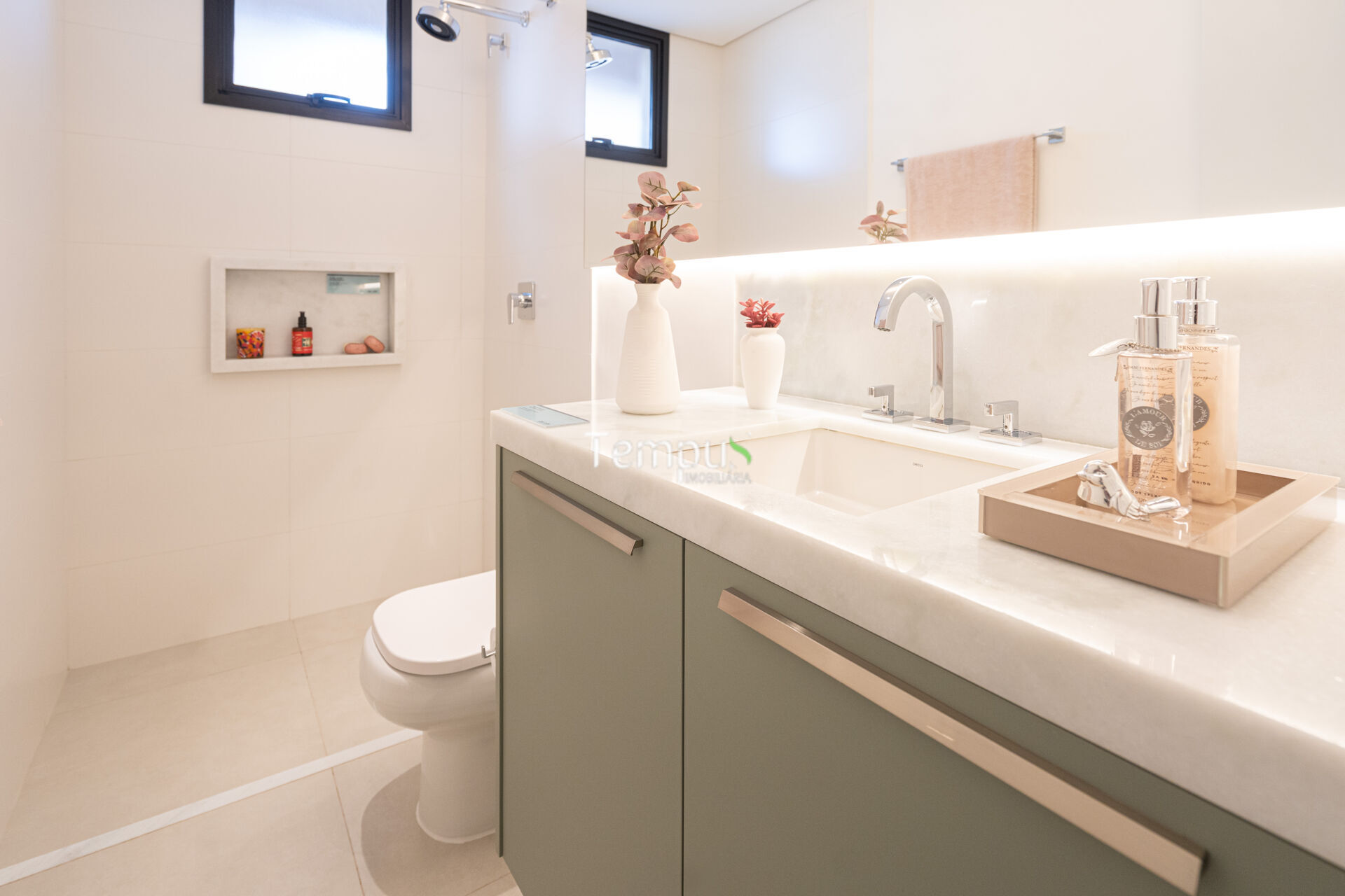 Apartamento à venda com 3 quartos, 233m² - Foto 44