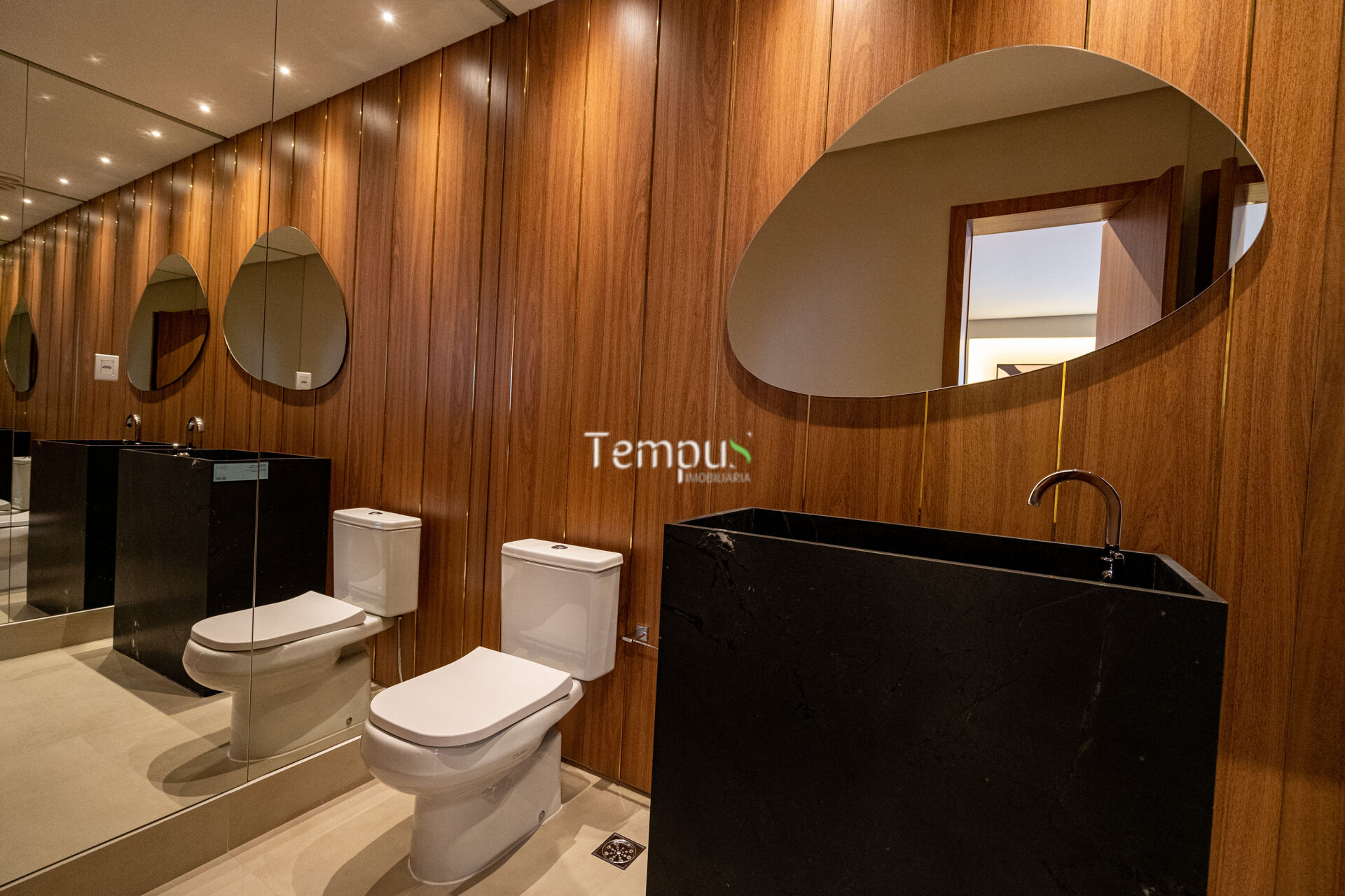 Apartamento à venda com 3 quartos, 233m² - Foto 23