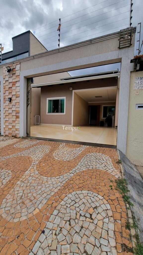 Casa à venda com 3 quartos, 140m² - Foto 2