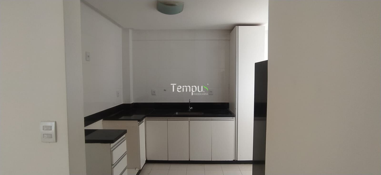Apartamento à venda com 3 quartos, 74m² - Foto 1