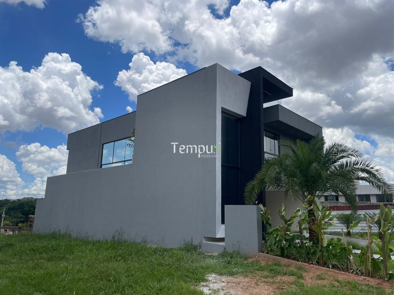 Casa à venda com 4 quartos, 300m² - Foto 4