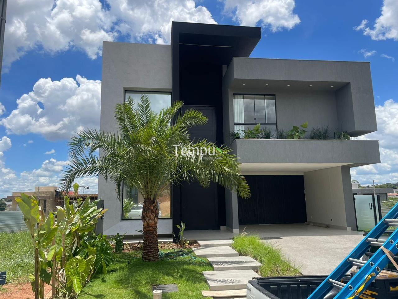 Casa à venda com 4 quartos, 300m² - Foto 3