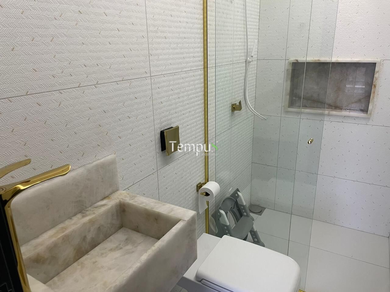 Casa à venda com 4 quartos, 300m² - Foto 11