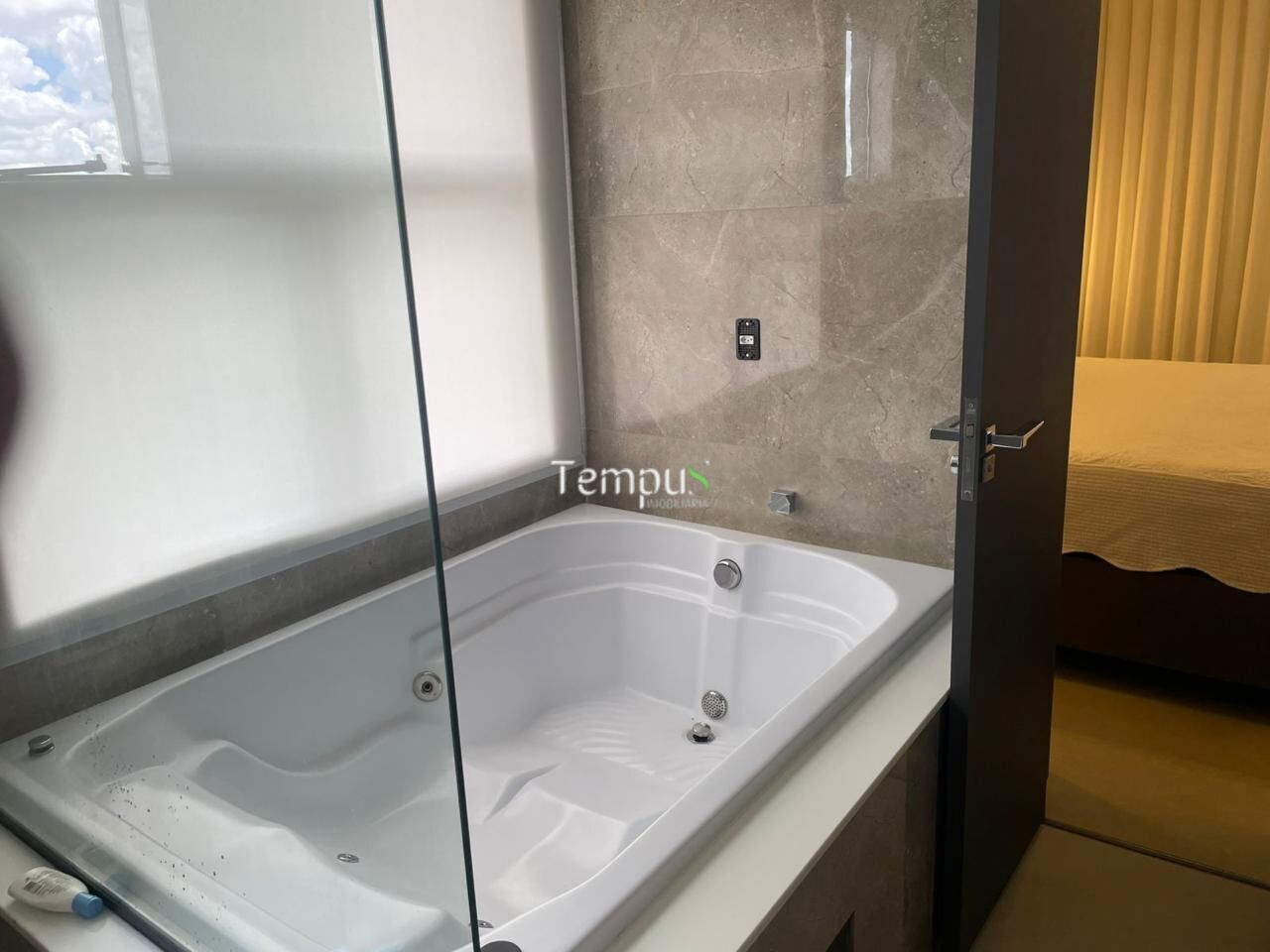 Casa à venda com 4 quartos, 300m² - Foto 27