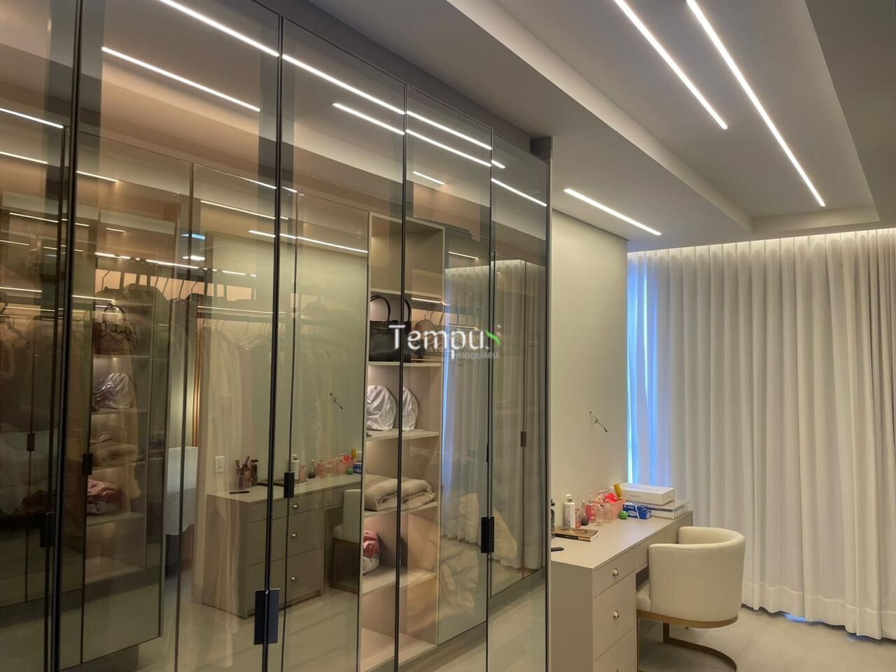 Casa à venda com 4 quartos, 300m² - Foto 18