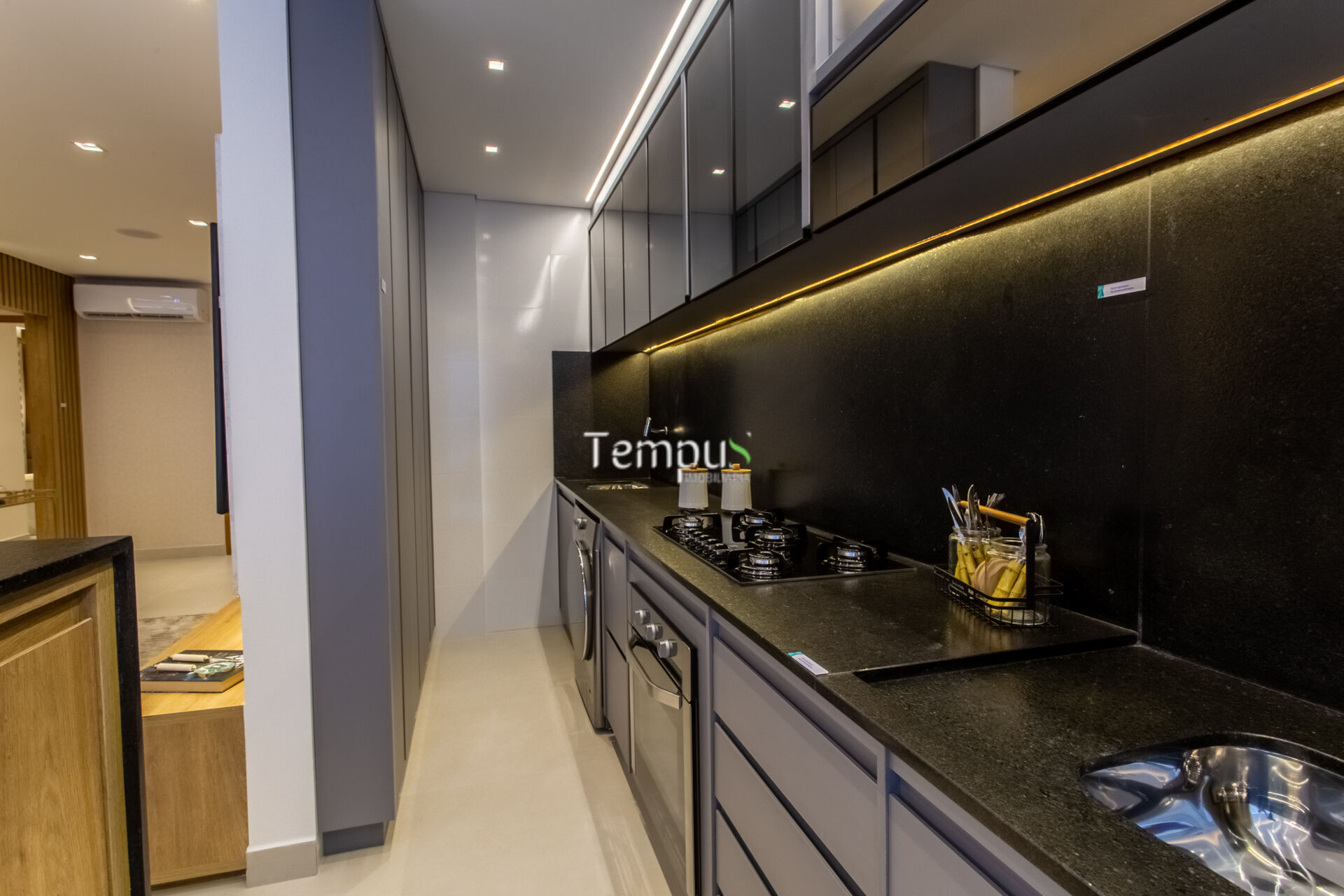 Apartamento à venda com 3 quartos, 103m² - Foto 13