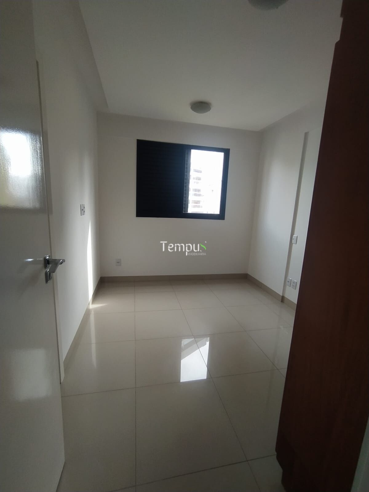 Apartamento à venda com 4 quartos, 161m² - Foto 9