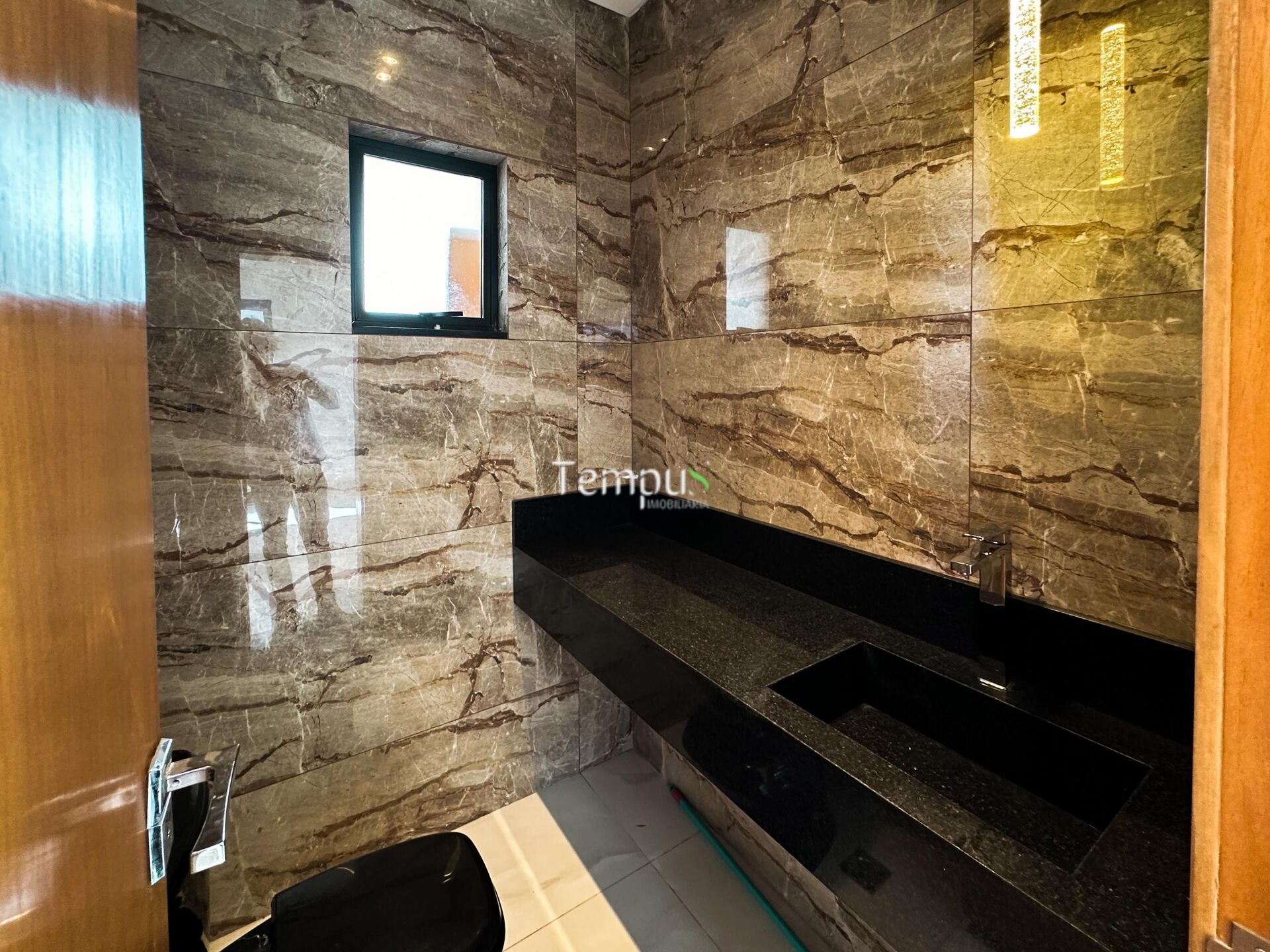 Casa de Condomínio à venda com 4 quartos, 272m² - Foto 13