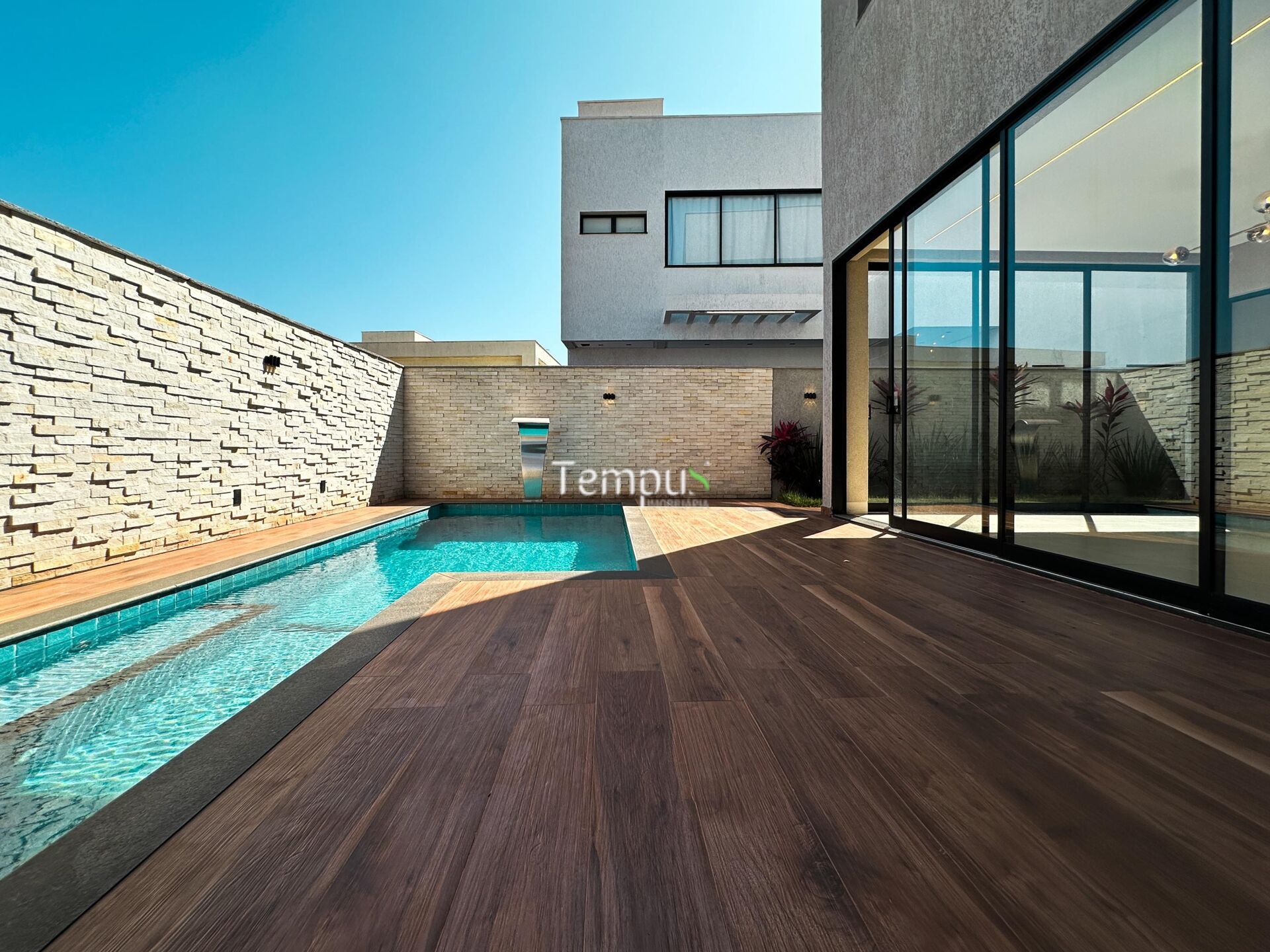 Casa de Condomínio à venda com 4 quartos, 272m² - Foto 17
