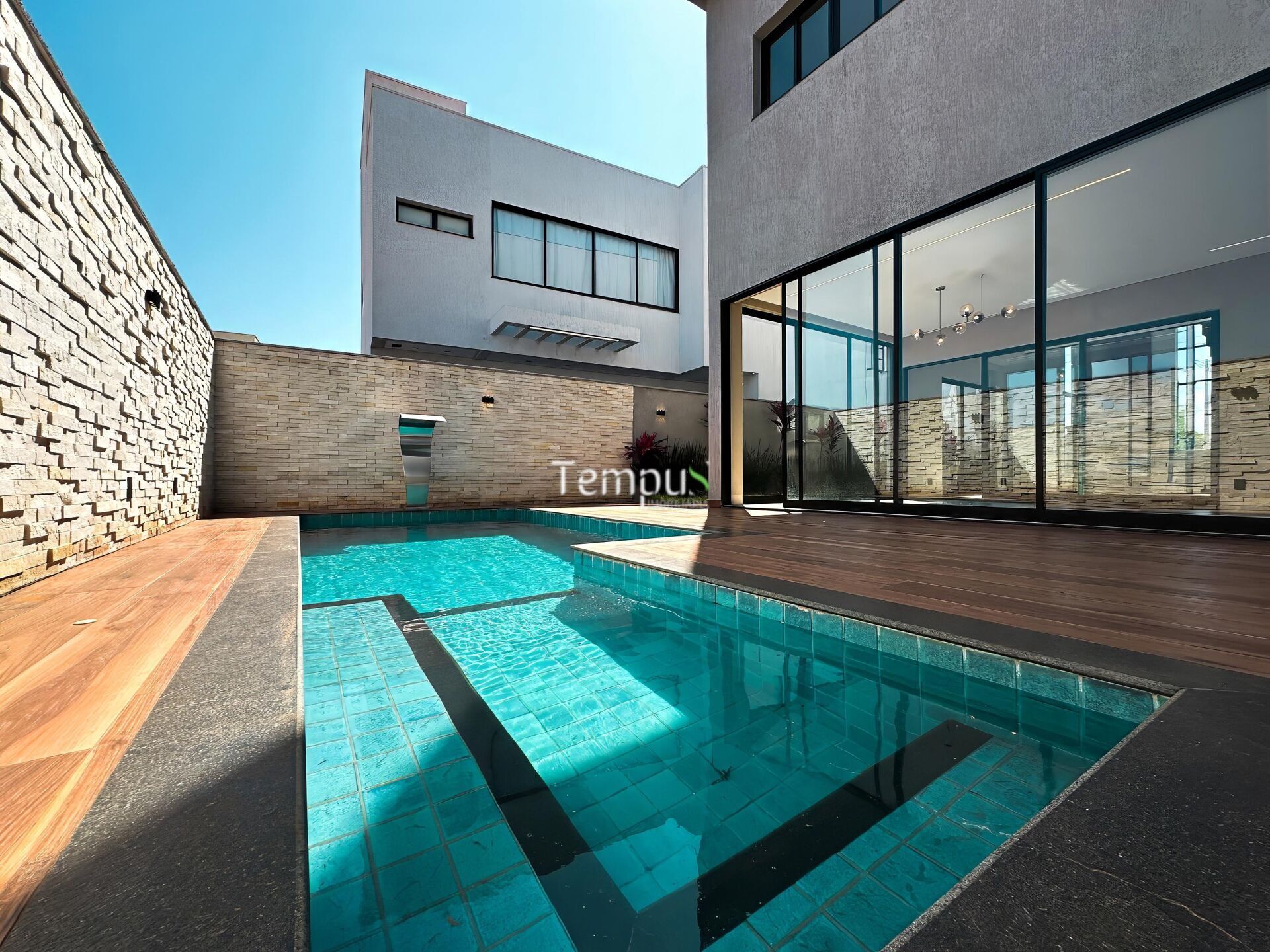 Casa de Condomínio à venda com 4 quartos, 272m² - Foto 18