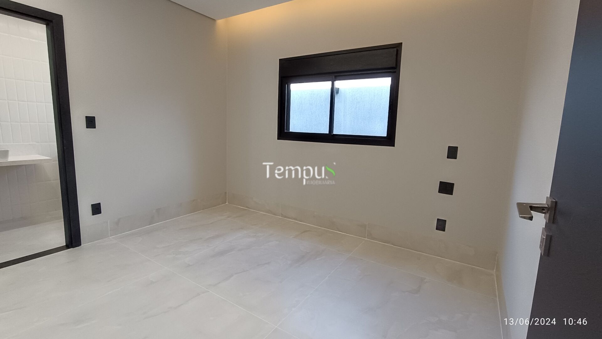 Casa à venda com 3 quartos, 220m² - Foto 16