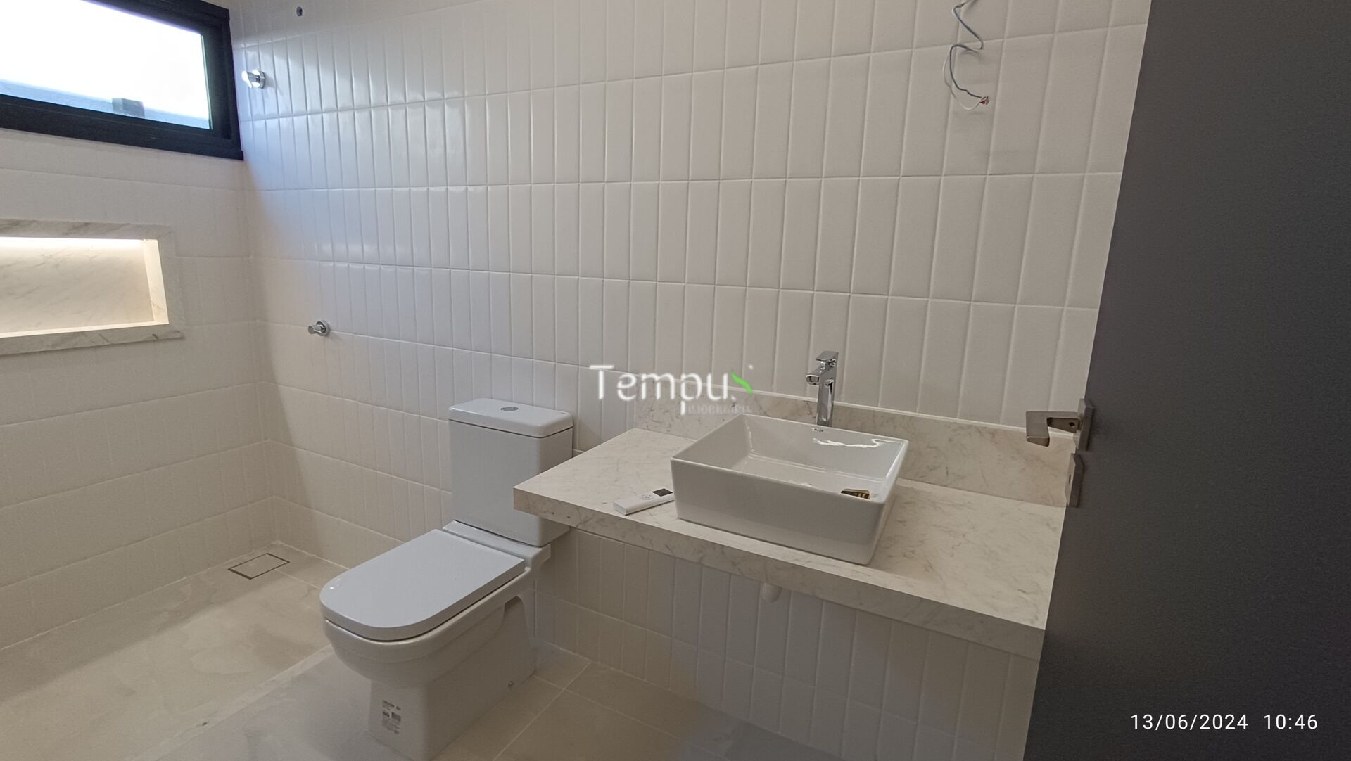 Casa à venda com 3 quartos, 220m² - Foto 14