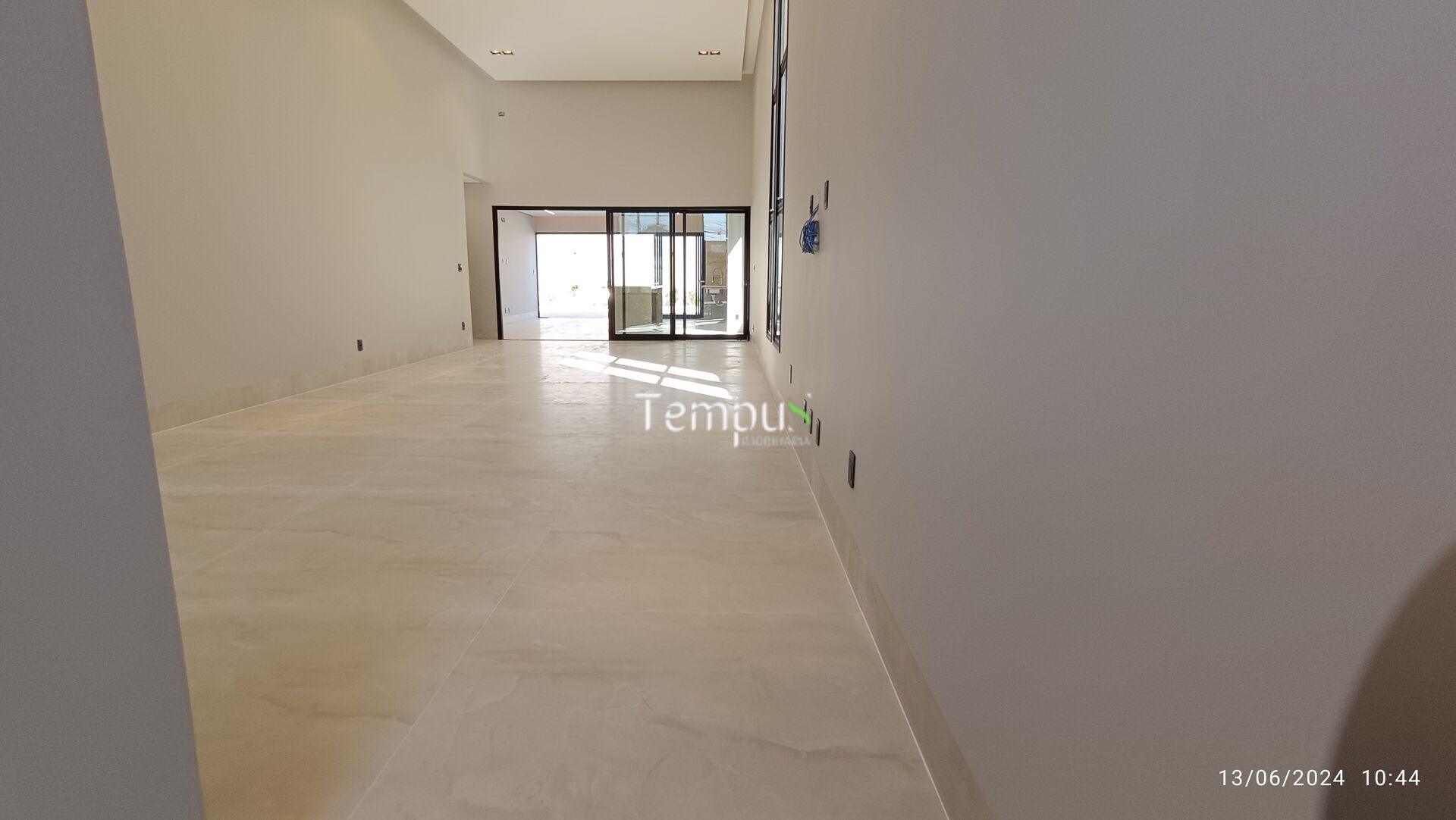 Casa à venda com 3 quartos, 220m² - Foto 7