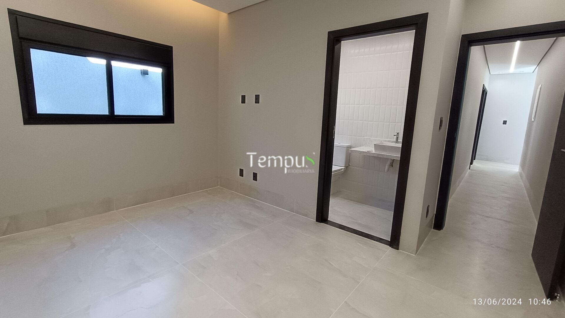 Casa à venda com 3 quartos, 220m² - Foto 13