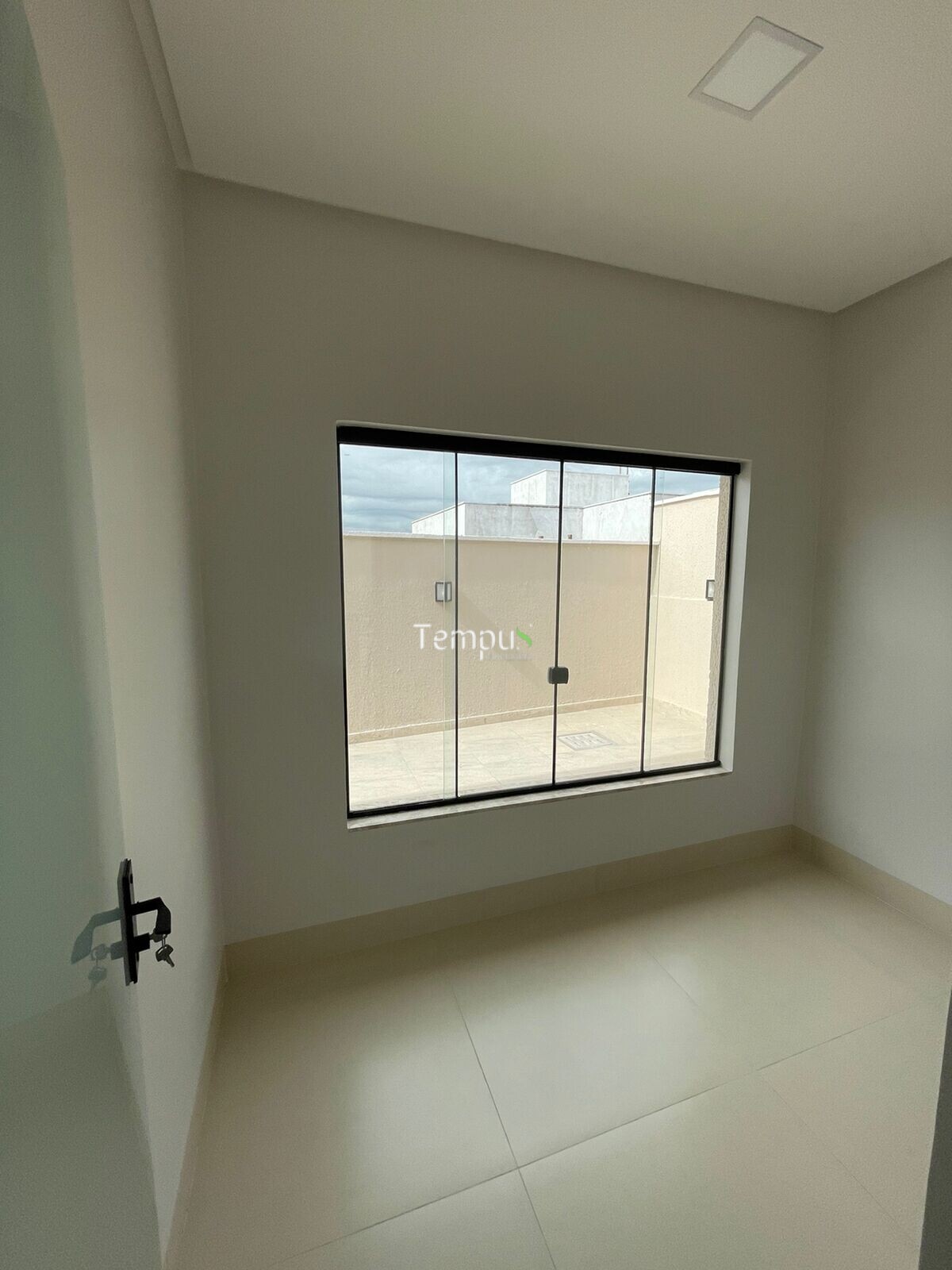 Casa à venda com 3 quartos, 208m² - Foto 5