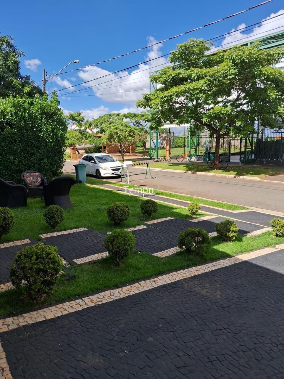 Casa de Condomínio à venda com 4 quartos, 256m² - Foto 4