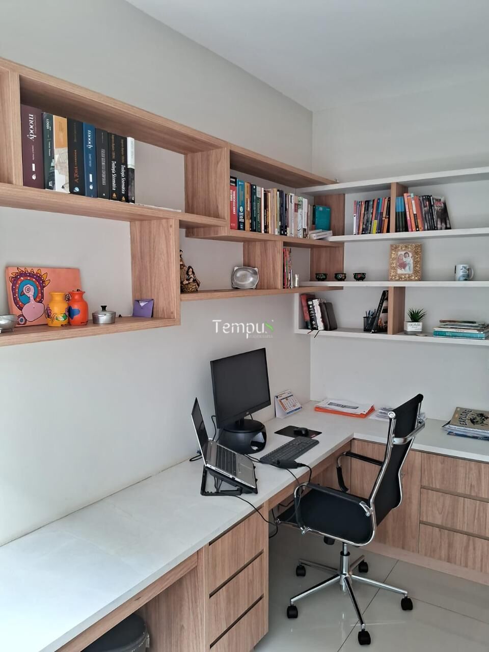 Casa de Condomínio à venda com 4 quartos, 256m² - Foto 10