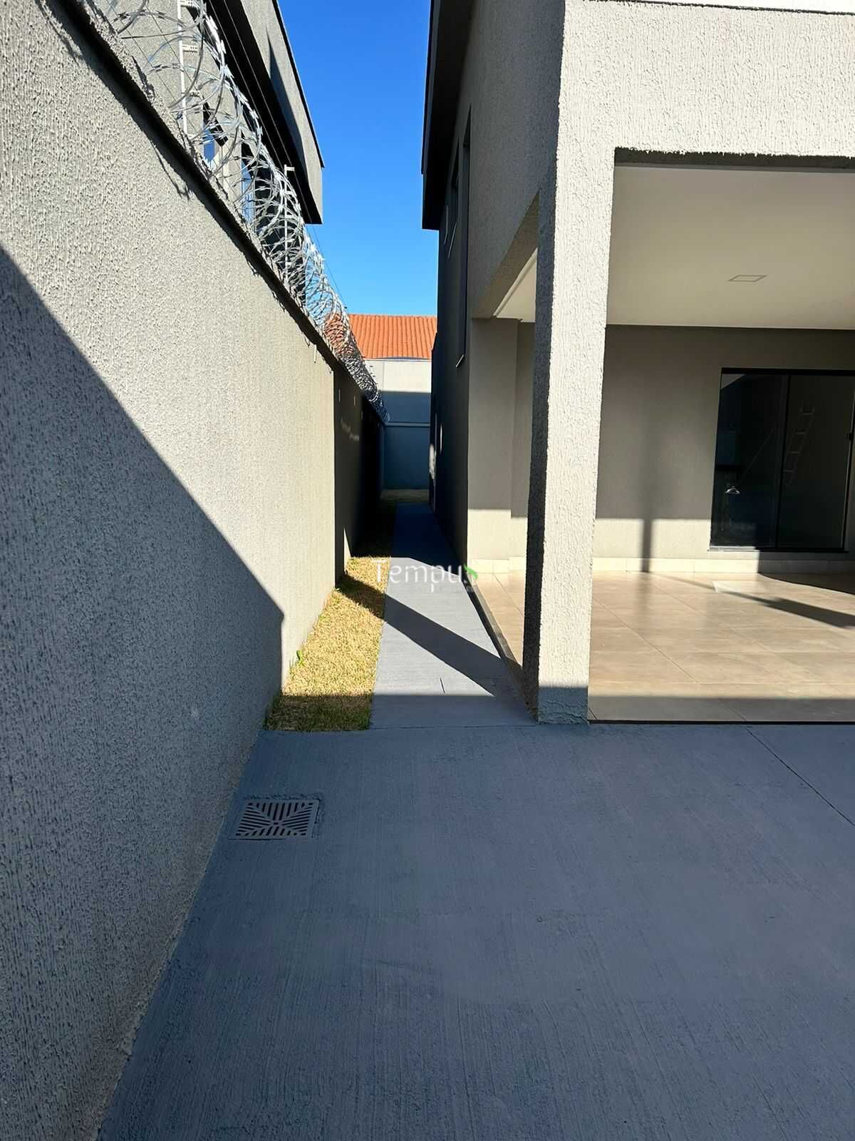 Sobrado à venda com 3 quartos, 175m² - Foto 2