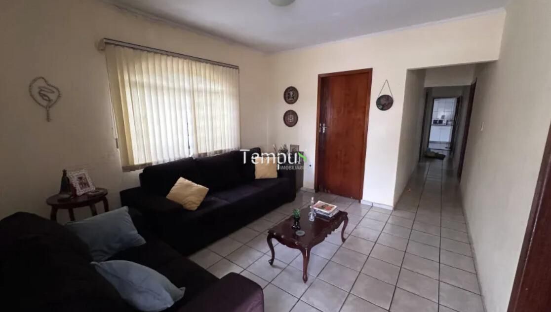 Casa à venda com 5 quartos, 248m² - Foto 5