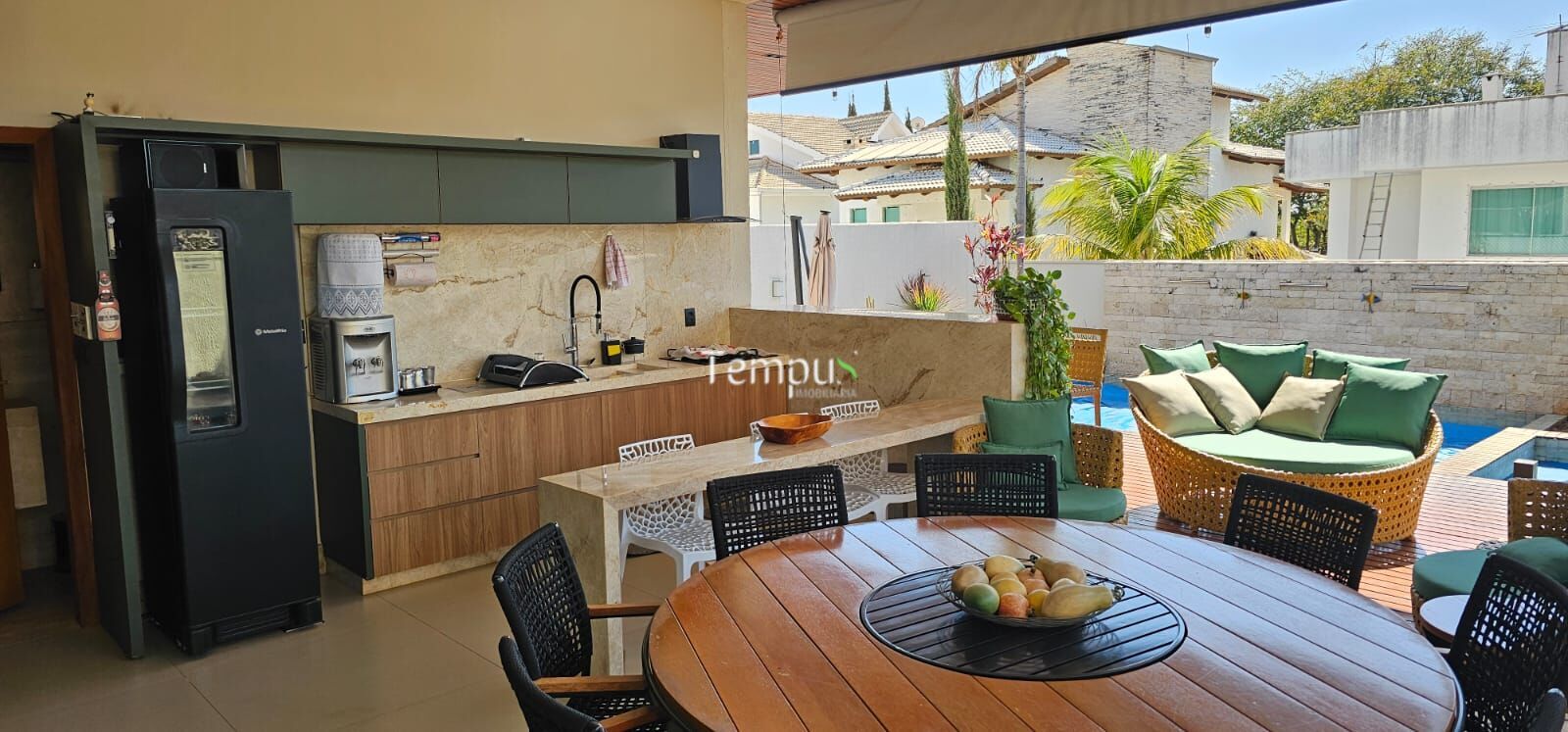 Casa, 4 quartos, 305 m² - Foto 1