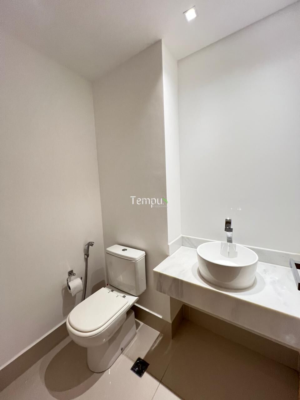 Apartamento à venda com 4 quartos, 221m² - Foto 13