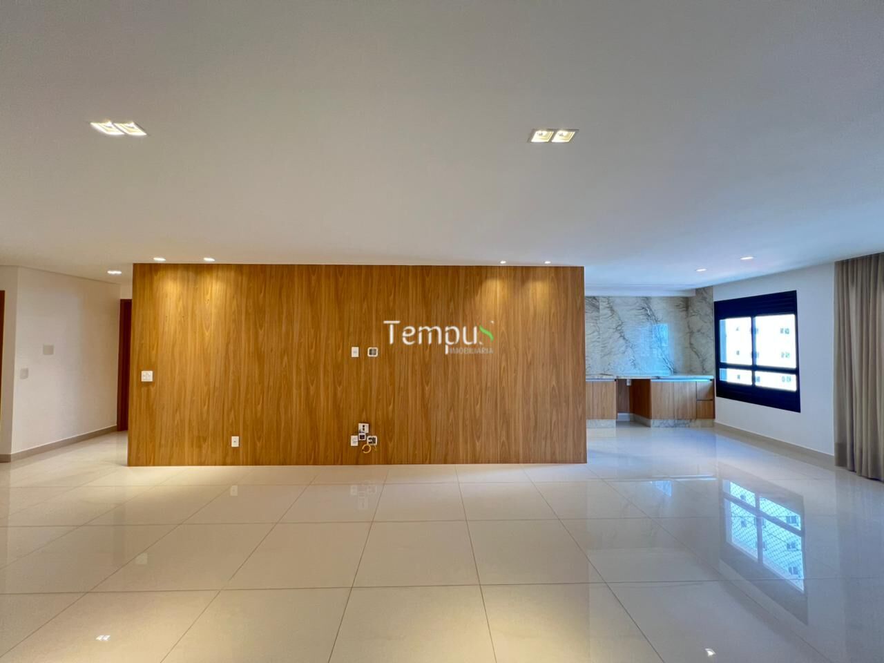 Apartamento à venda com 4 quartos, 221m² - Foto 6