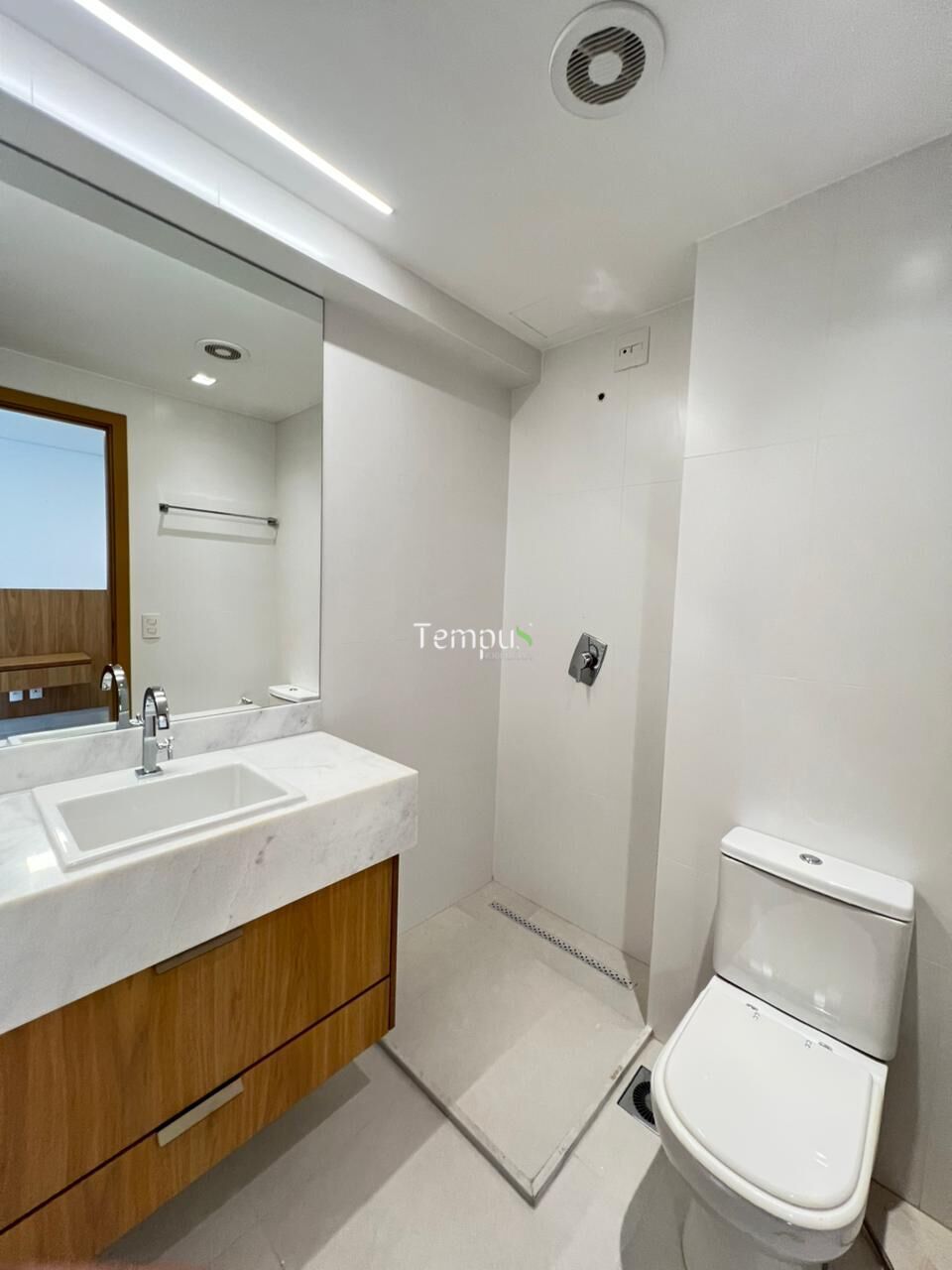 Apartamento à venda com 4 quartos, 221m² - Foto 14