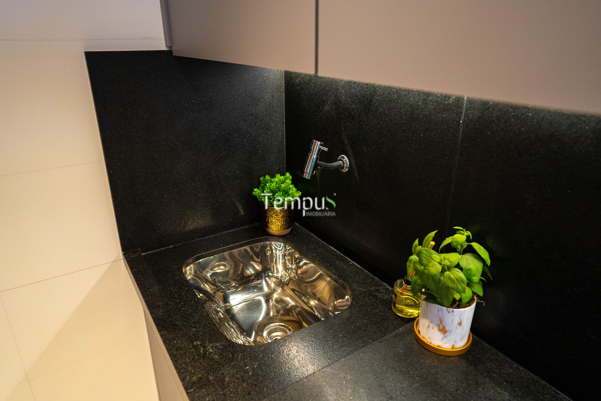 Apartamento à venda com 3 quartos, 85m² - Foto 32