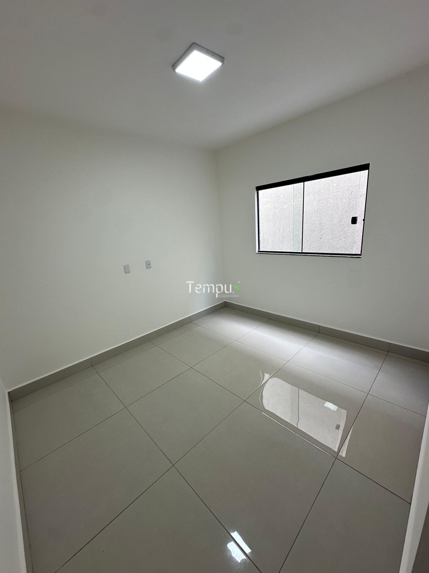 Casa à venda com 3 quartos, 106m² - Foto 9