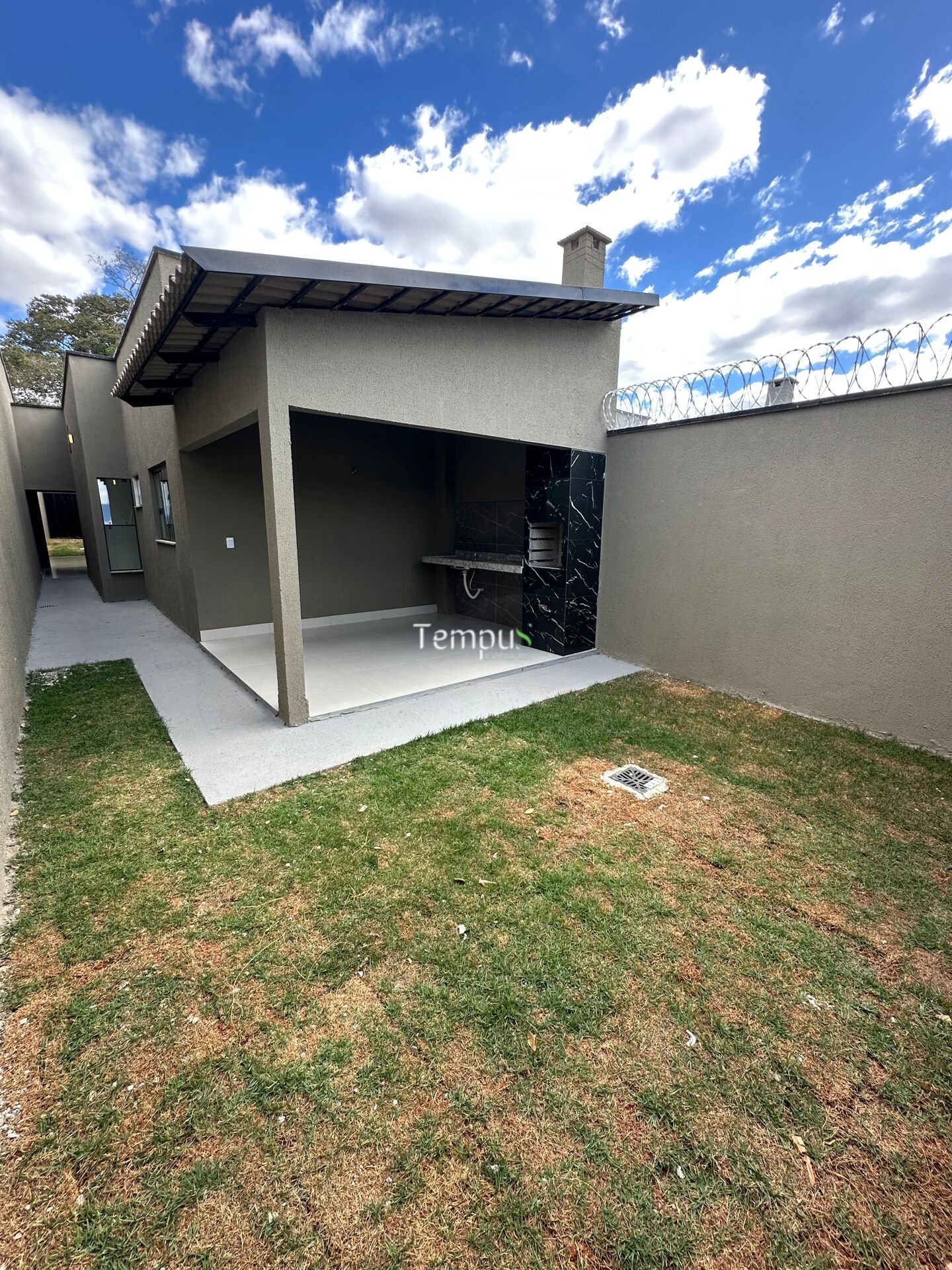 Casa à venda com 3 quartos, 106m² - Foto 14