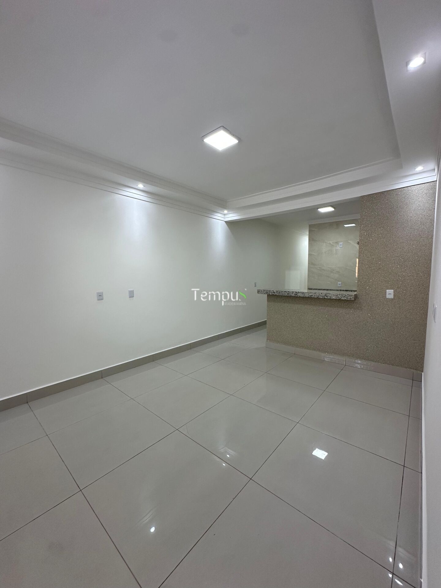 Casa à venda com 3 quartos, 106m² - Foto 4