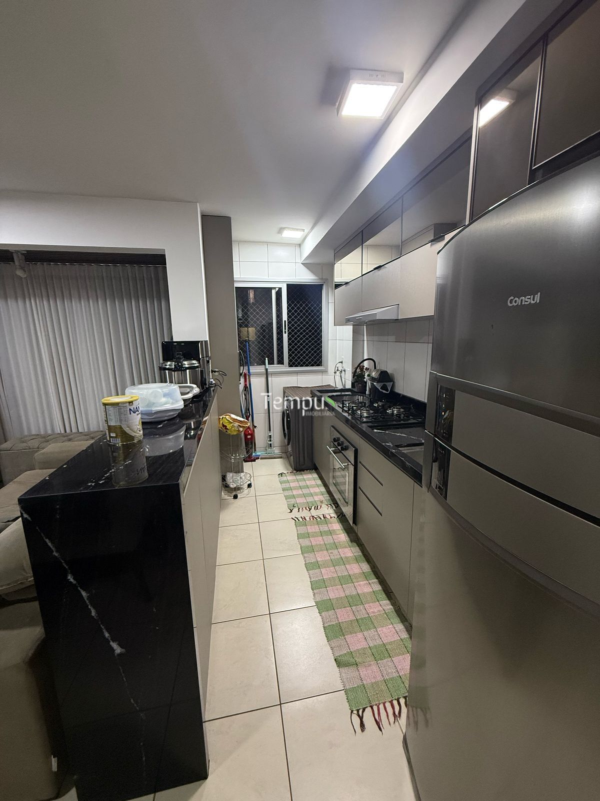 Apartamento à venda com 3 quartos, 67m² - Foto 2