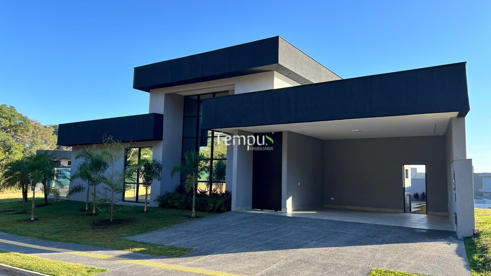 Casa, 3 quartos, 242 m² - Foto 2