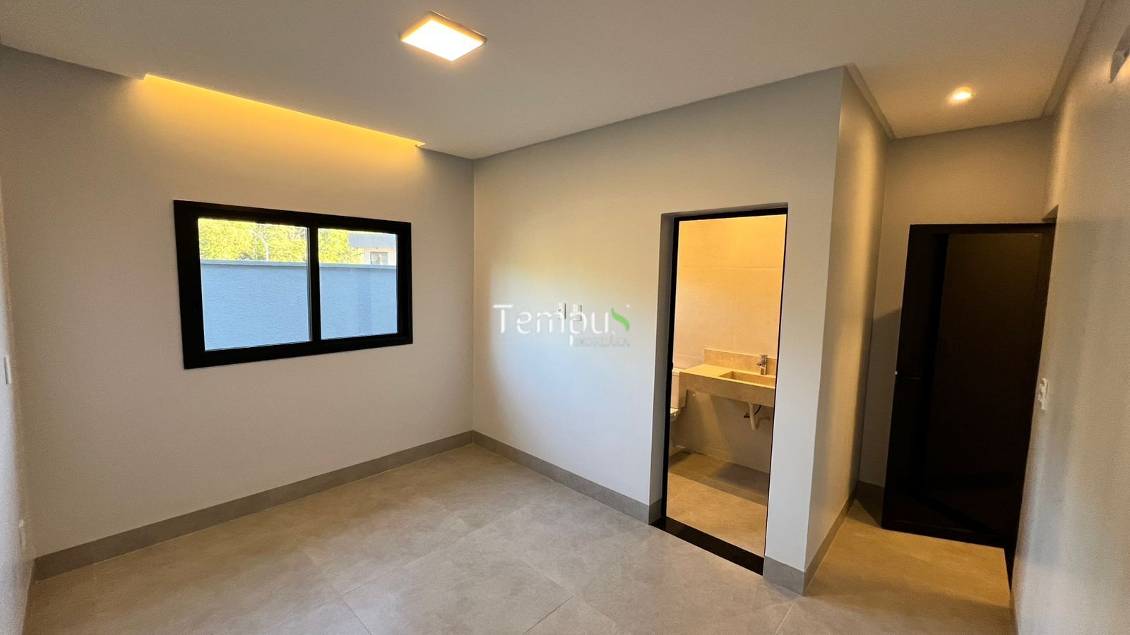 Casa, 3 quartos, 242 m² - Foto 9