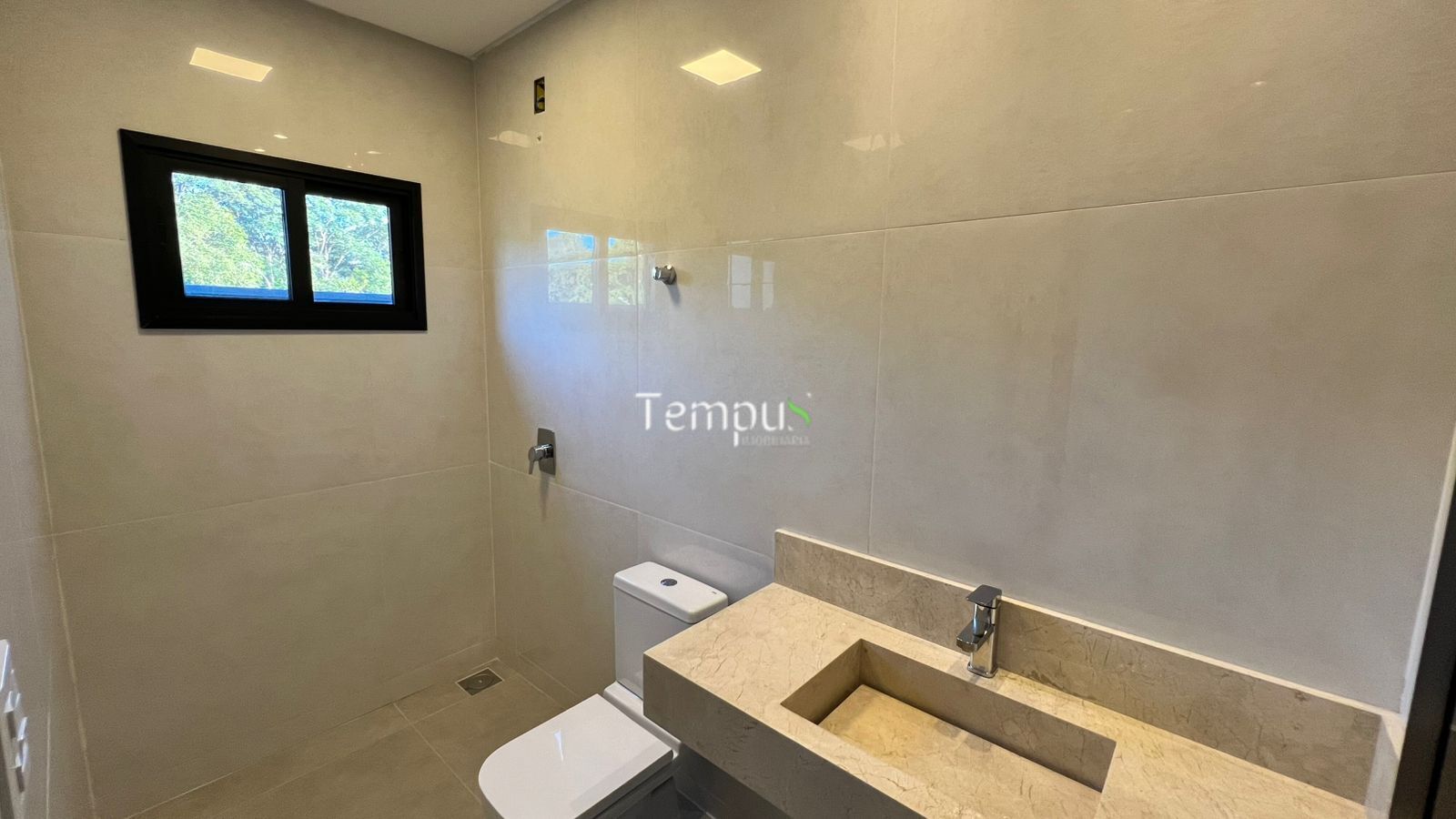 Casa, 3 quartos, 242 m² - Foto 10