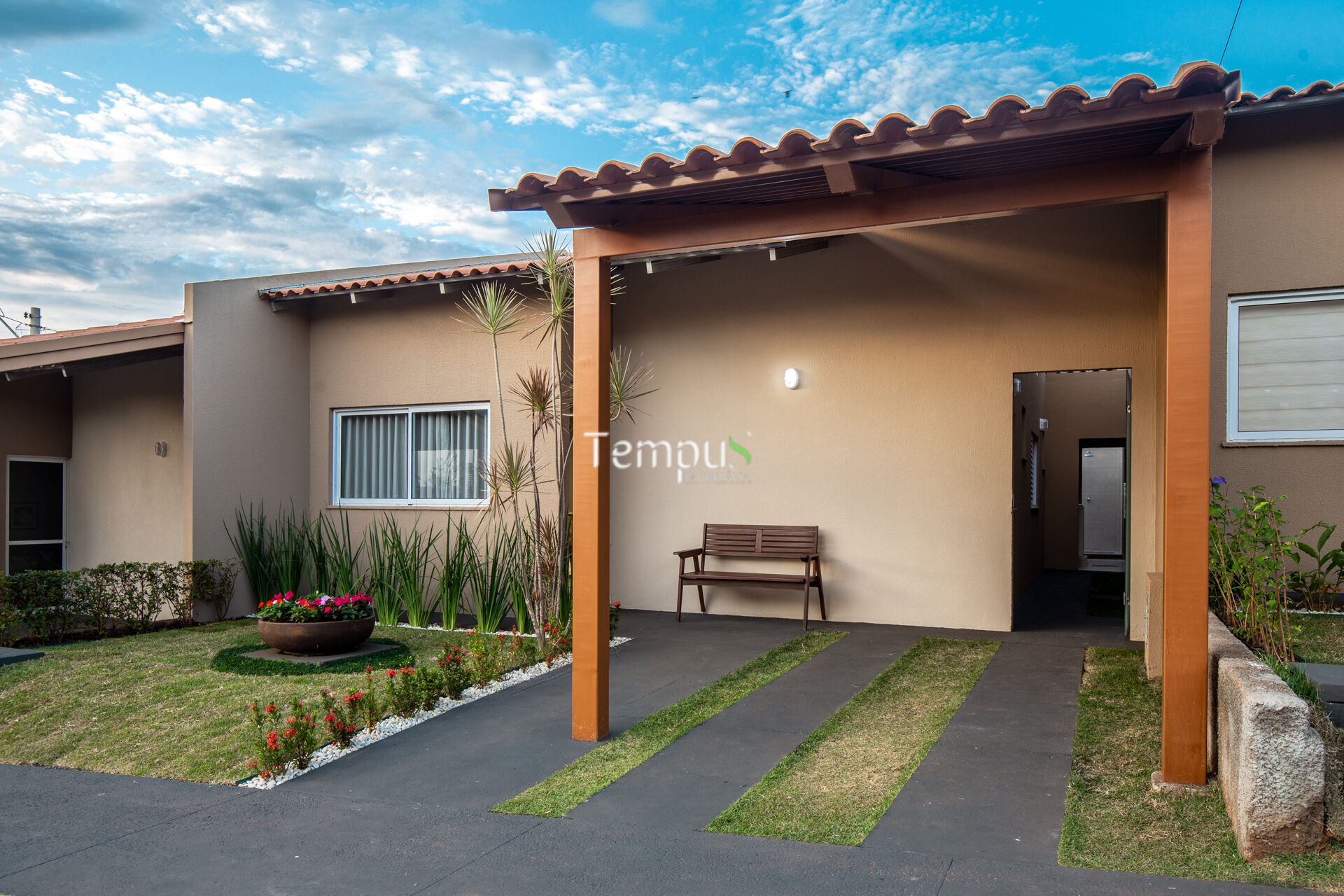 Casa à venda com 2 quartos, 57m² - Foto 13