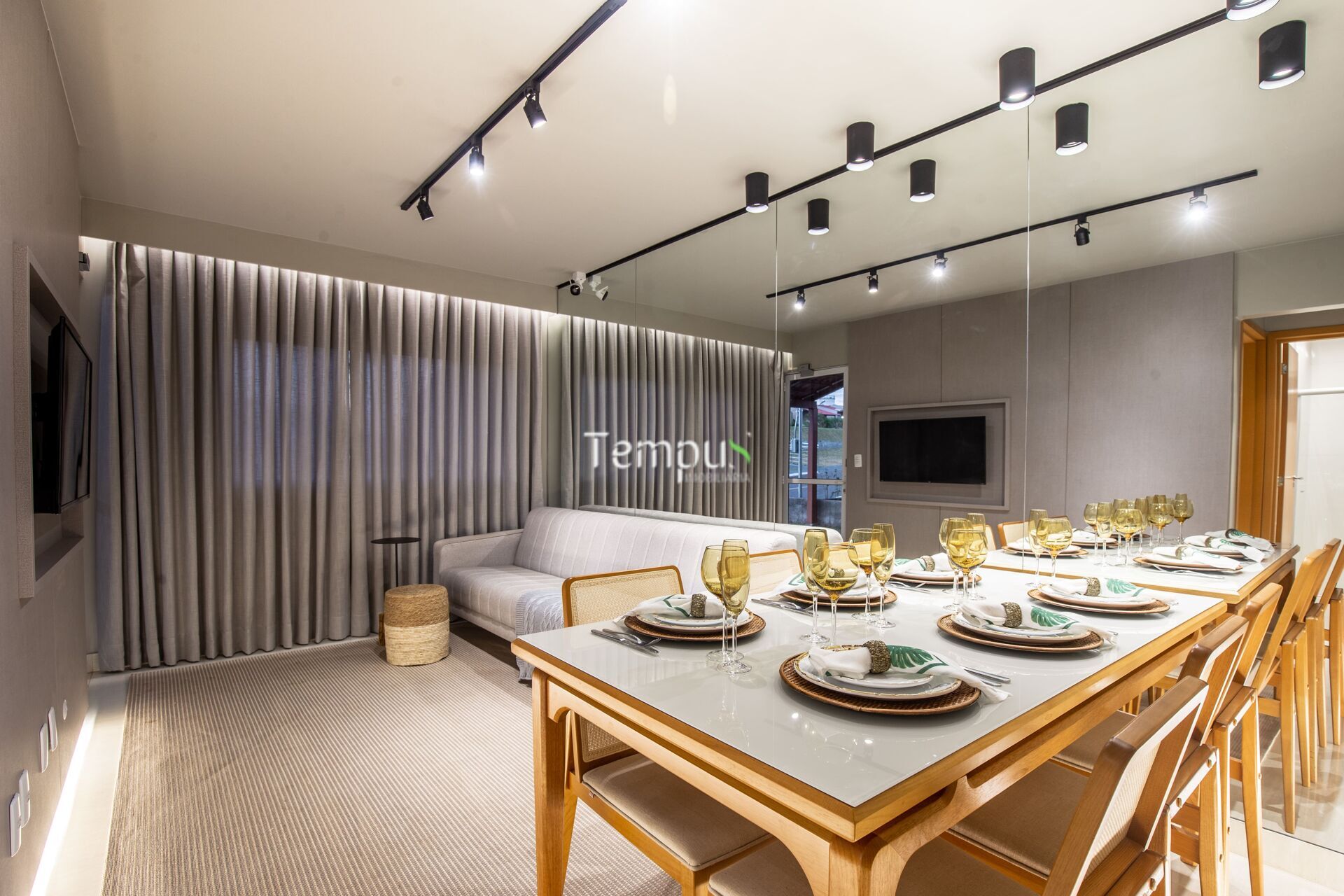 Casa à venda com 2 quartos, 57m² - Foto 2