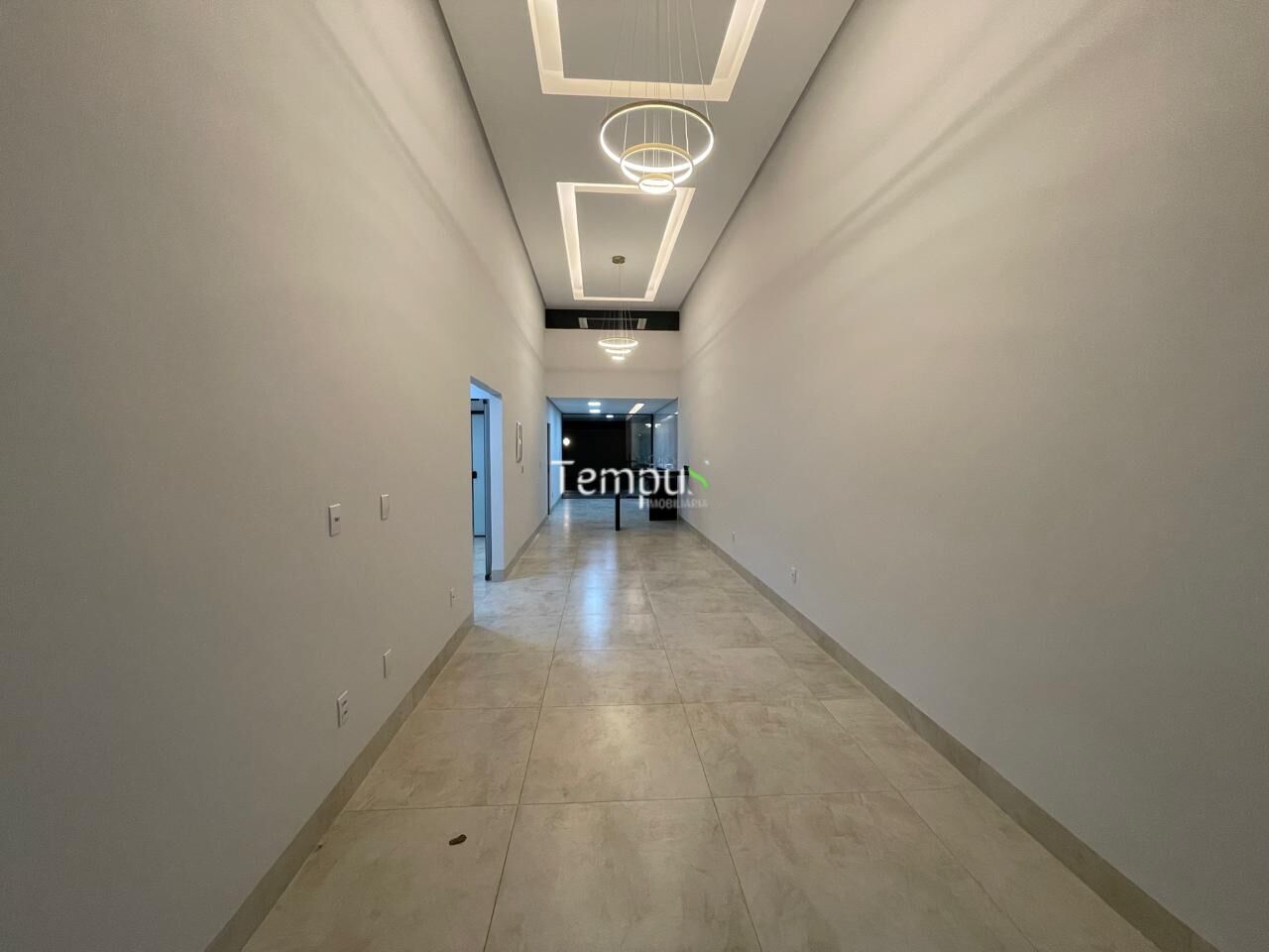 Casa à venda com 3 quartos, 148m² - Foto 3