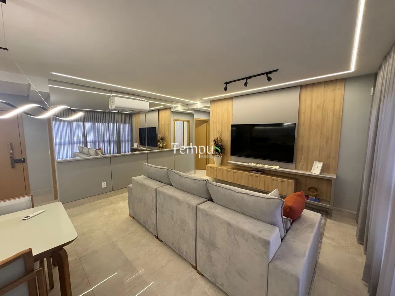 Apartamento à venda com 3 quartos, 115m² - Foto 2