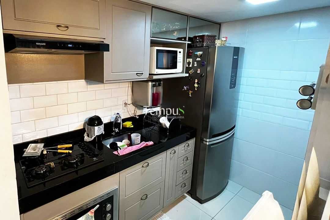 Apartamento à venda com 2 quartos, 66m² - Foto 6