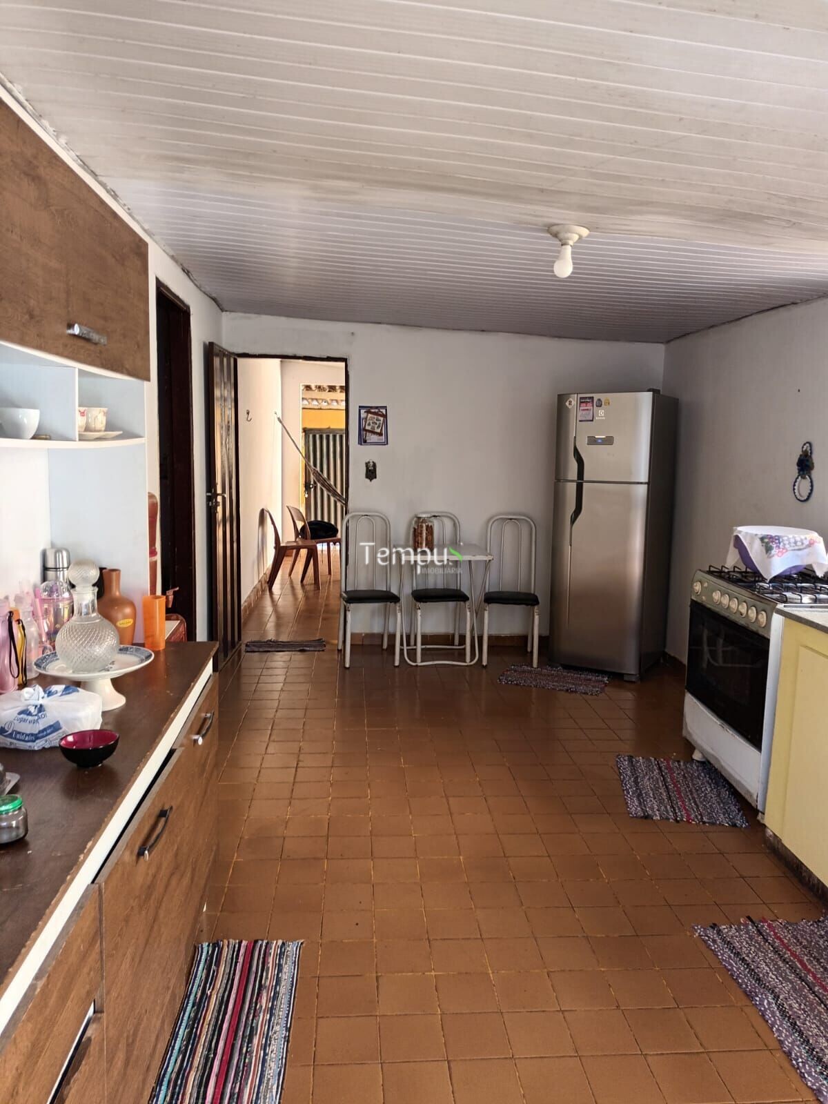 Casa à venda com 4 quartos, 187m² - Foto 1