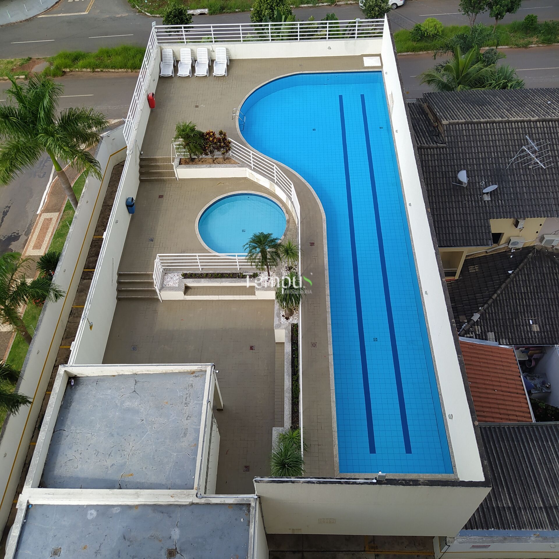 Apartamento à venda com 3 quartos, 74m² - Foto 1