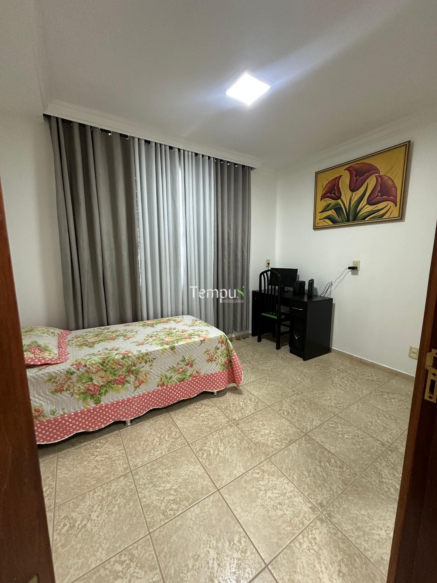 Casa à venda com 3 quartos, 220m² - Foto 6