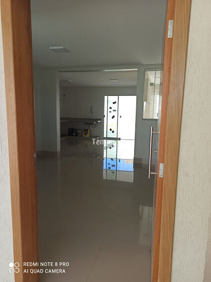 Sobrado à venda com 3 quartos, 180m² - Foto 2