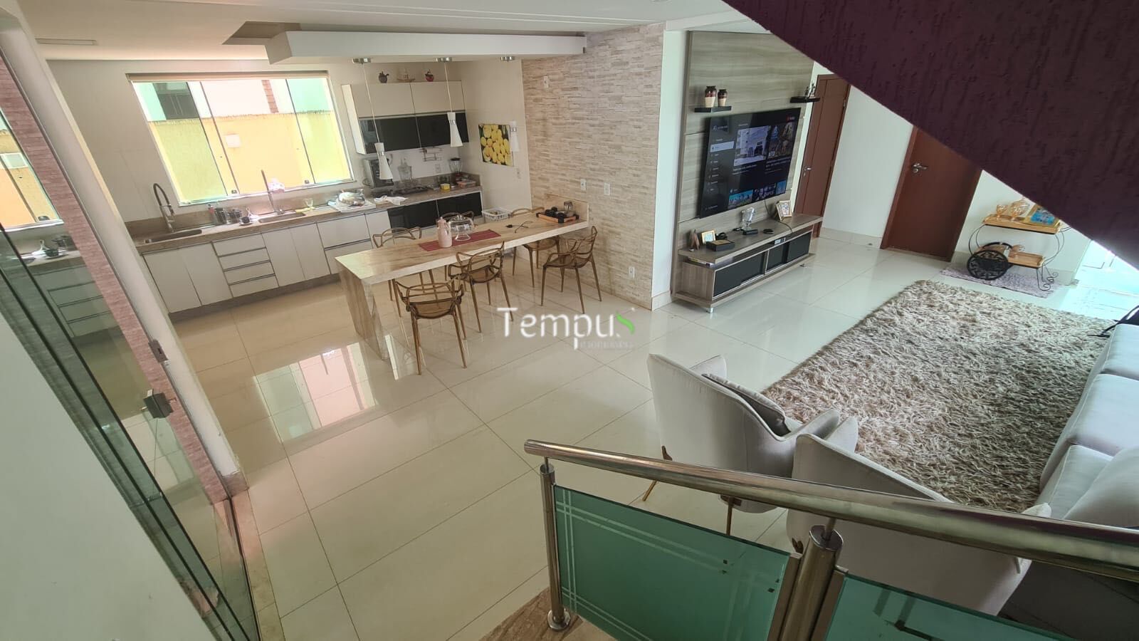 Sobrado à venda com 4 quartos, 284m² - Foto 2